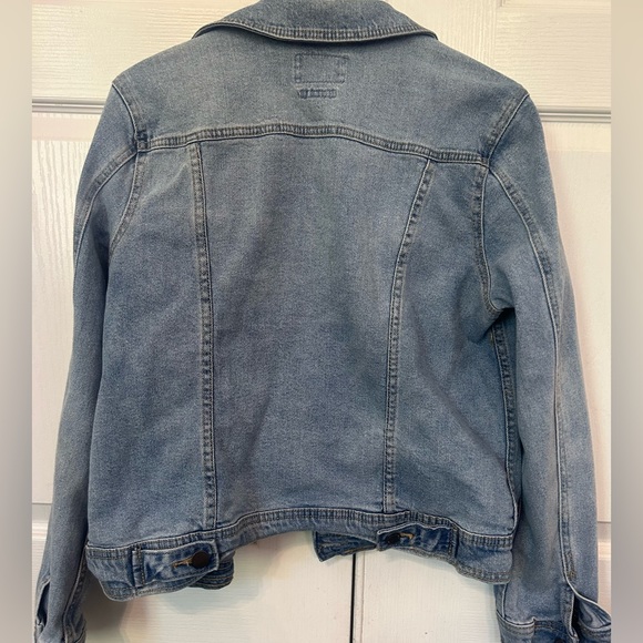 Universal Thread Jean Jacket - Picture 2 of 3